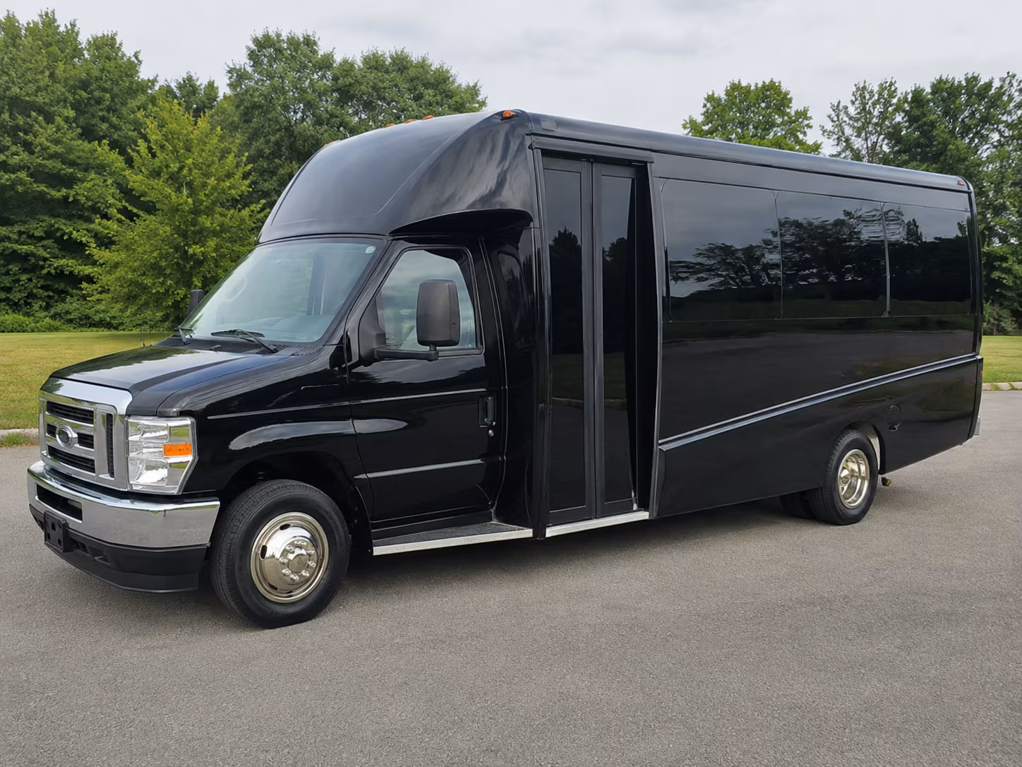 largo bus rental services to largo area installations