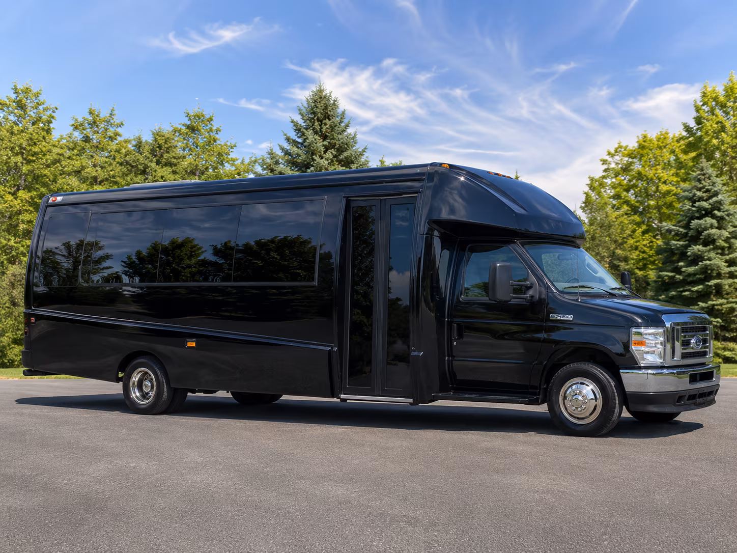 st petersburg concert bus rentals for groups and fans